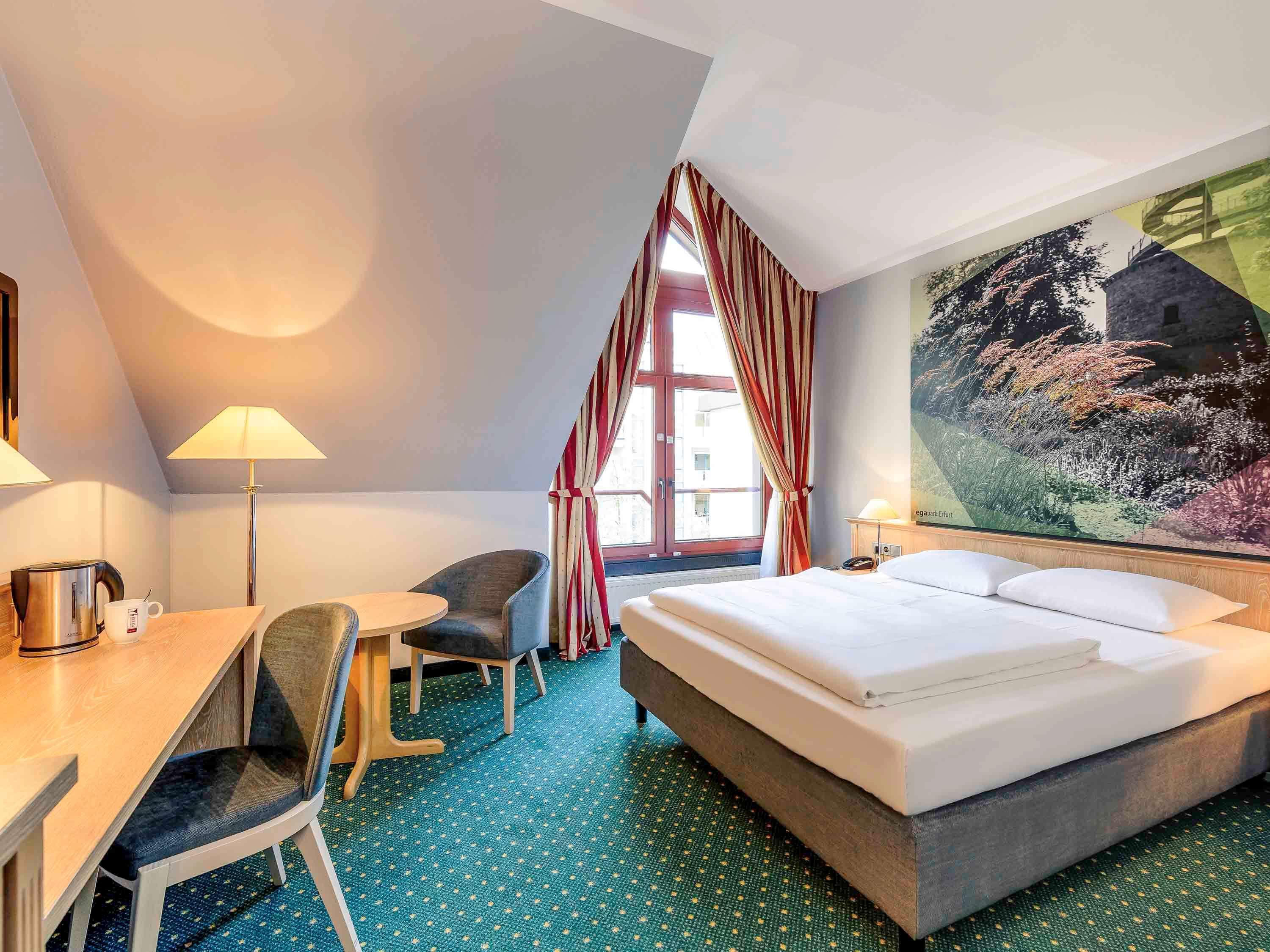 Mercure Altstadt Hotel 4*