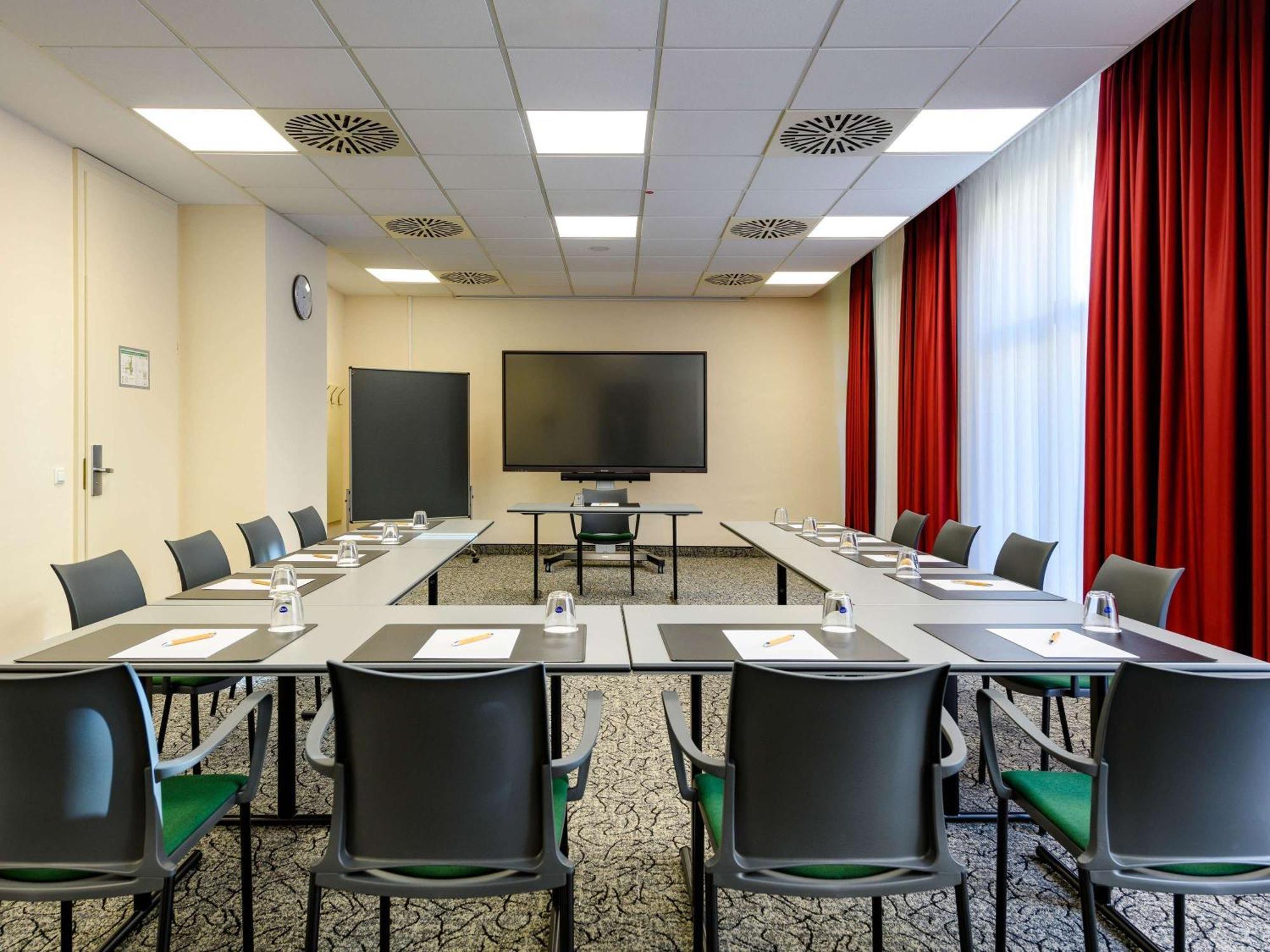 Mercure Altstadt 4*