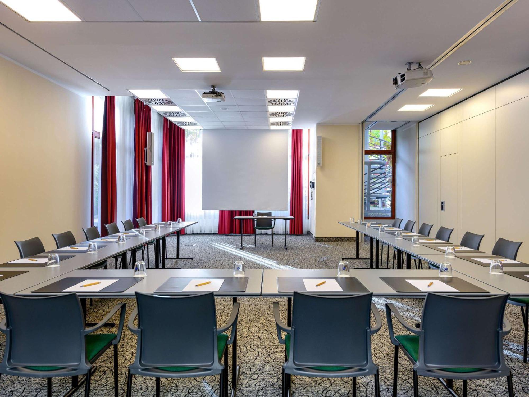 Hotel Mercure Altstadt 4*